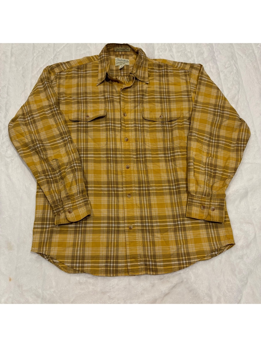 Cabela's Hiking Outdoor Soft Canvas Trail Men Medium Cotton Plaid ButtonUp Shirt